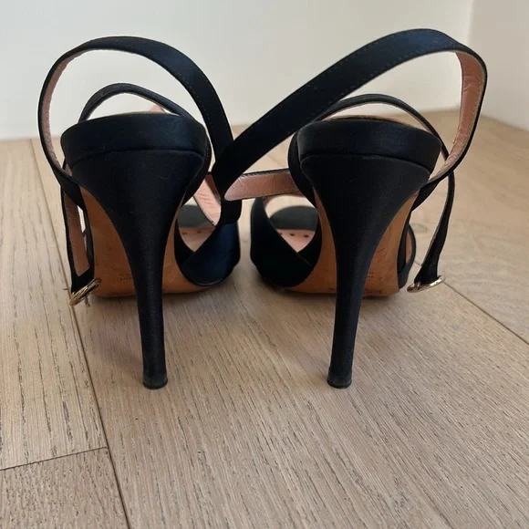 Yves Saint Laurent open toe heels - Picture 4 of 5